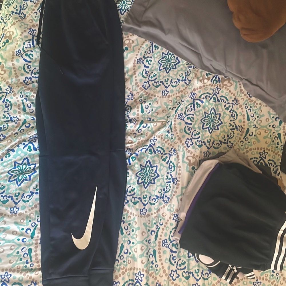 therma fit sweatpants (L)